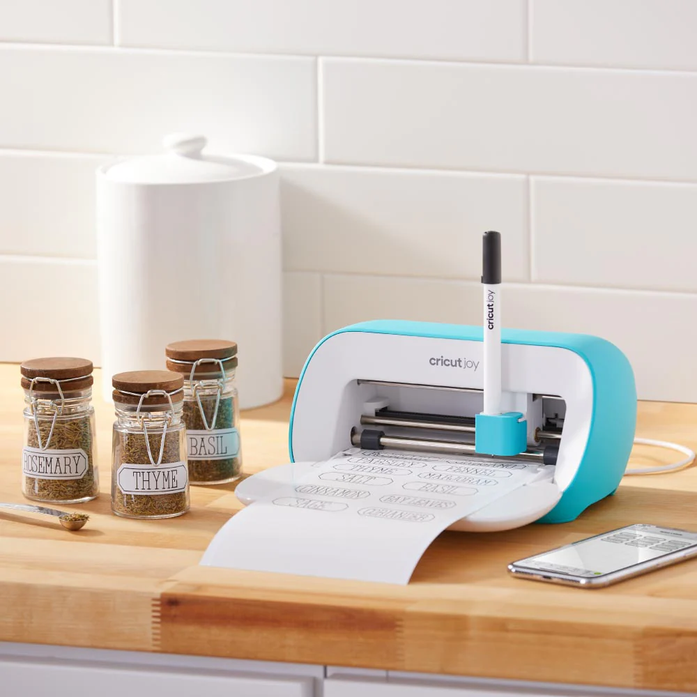 Cricut Joy Smart Label Writable Vinyl - Adhesive Decal Roll - Image 2